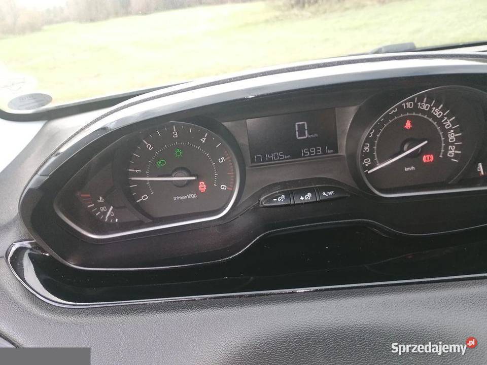 Peugeot 208 BlueHDi 100 StopStart Allure 99 manualna Zagórów
