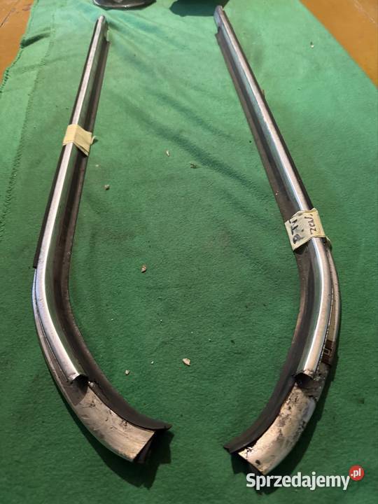 Listwy tylne BMW e24 lewa prawa