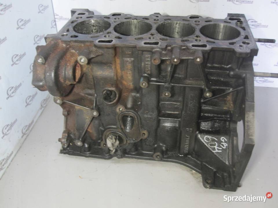 TRAFIC VIVARO 20 DCI M9R780 115 08r Blok silnika Blok silnika