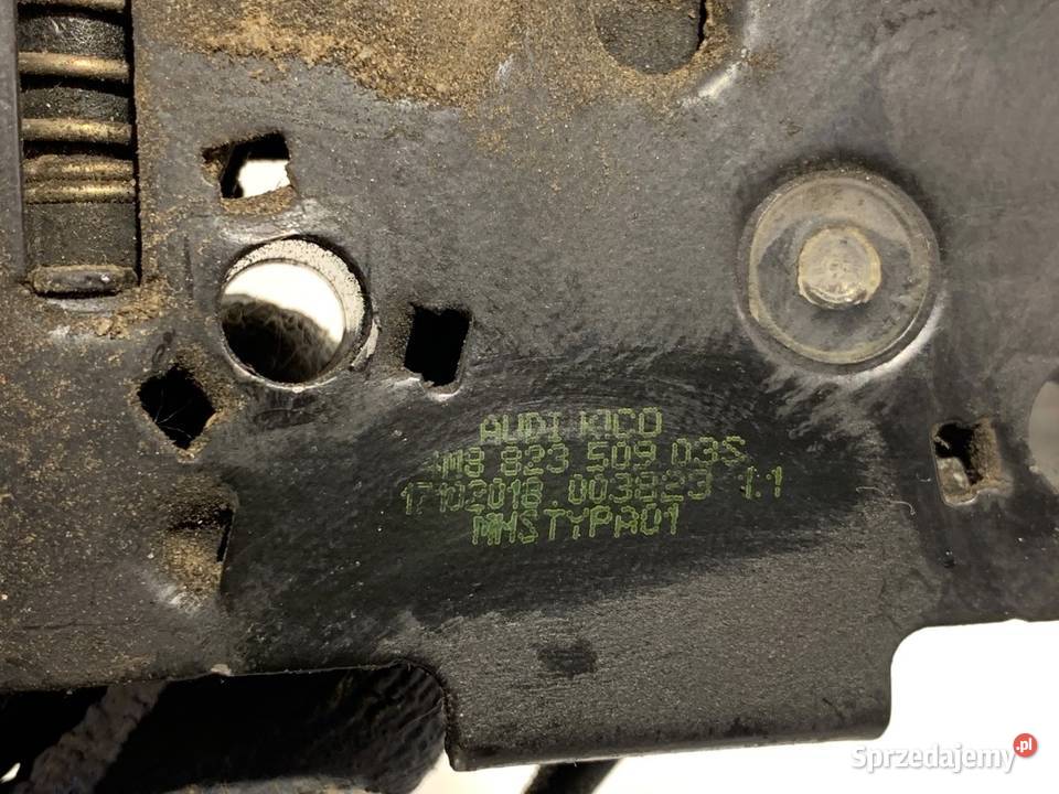 ZAMEK MASKI PRZÓD AUDI Q8 SUV 4M8823509