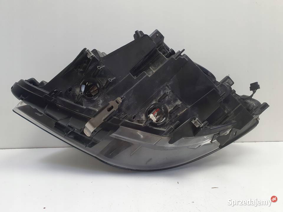 LAMPA PRAWA BMW F10 F11 PRZEDNIA prawy przód BI osobowe Lampy przednie Rudka