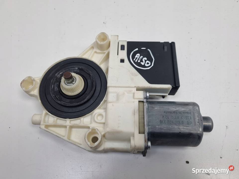 Renault Megane III LEWY TYLNY SILNICZEK SZYBY Rudka