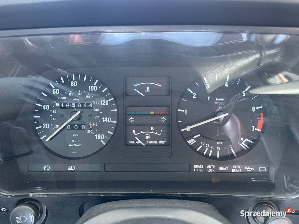 E24 BMW 635 CSI M6 WBAEC8409G0612632