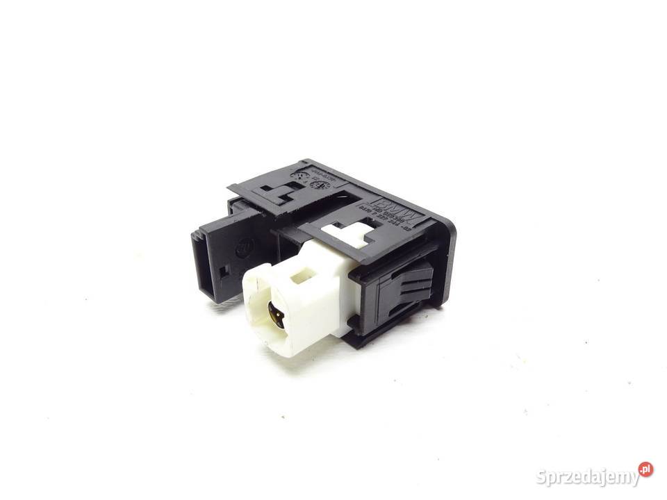 GNIAZDO WEJŚCIE AUX USB 9229246 BMW F30 F31