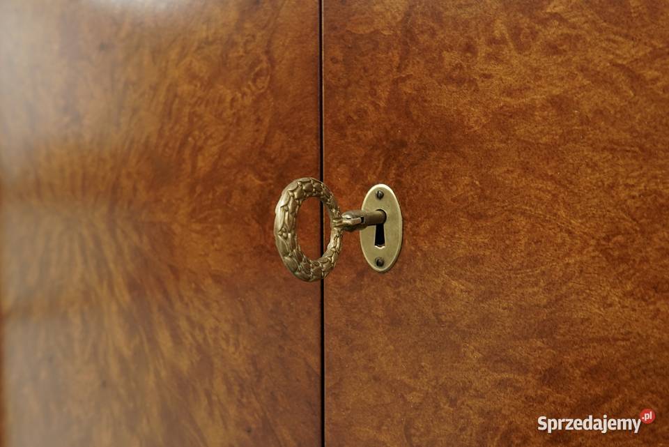 Zabytkowa podświetlana witryna art deco wielkopolskie Jerka