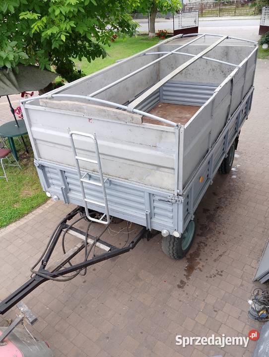 Przyczepa rolnicza D45 4tony wywrotka na 2
