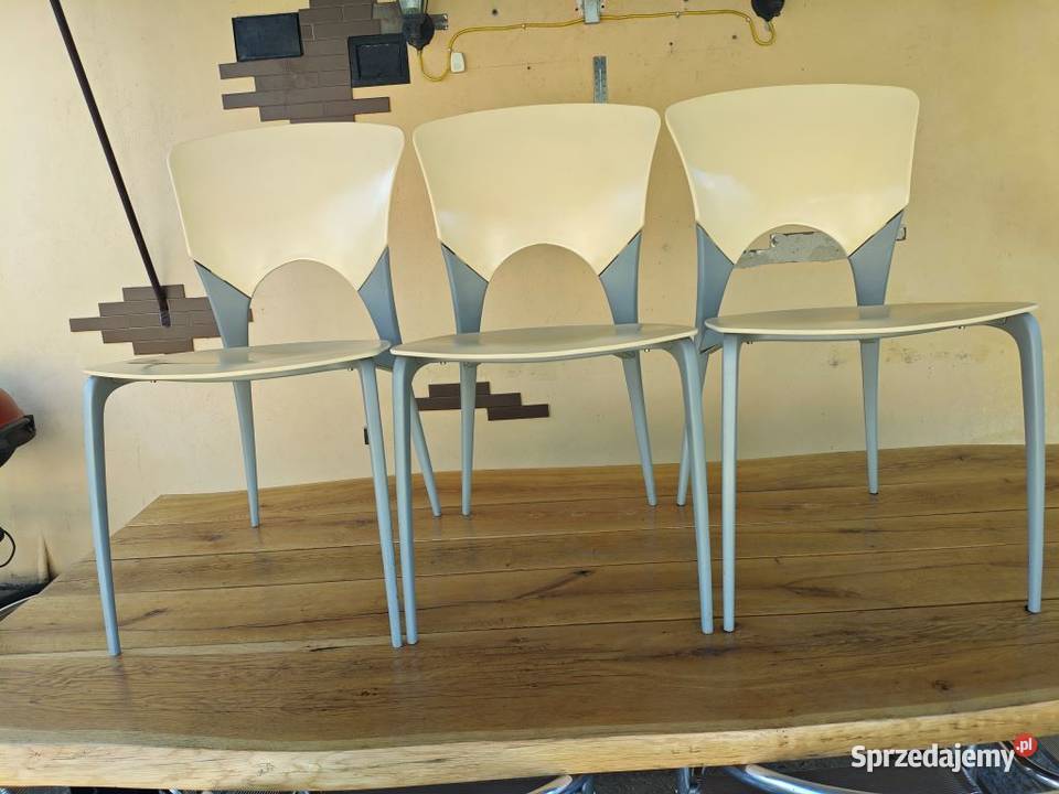 Krzesła Silla projJosep Llusc Driade 1995