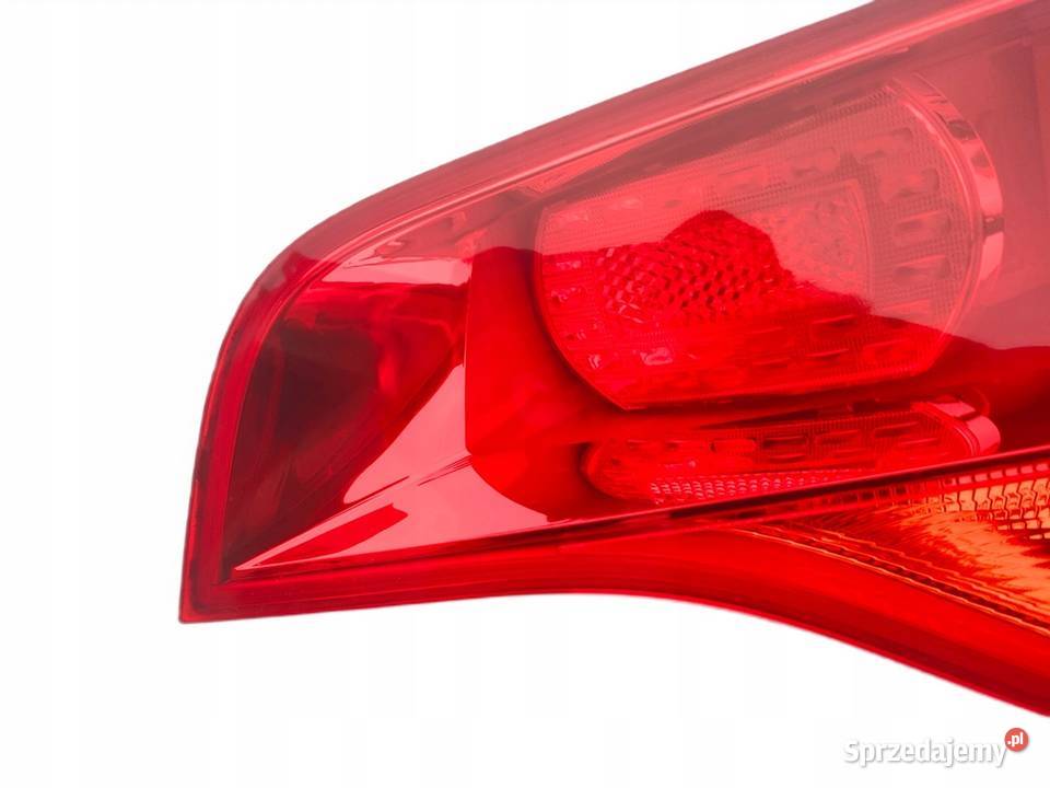 AUDI Q7 4L LAMPA PRAWY TYL KIERUNKOWSKAZ MIGACZ Przemęt