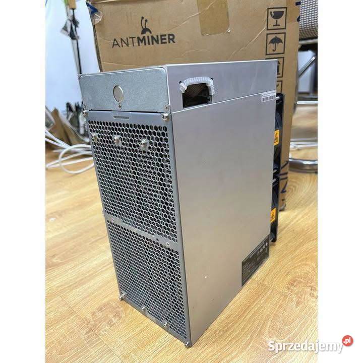 Bitmain Antminer Z15 420 kSols Lublin