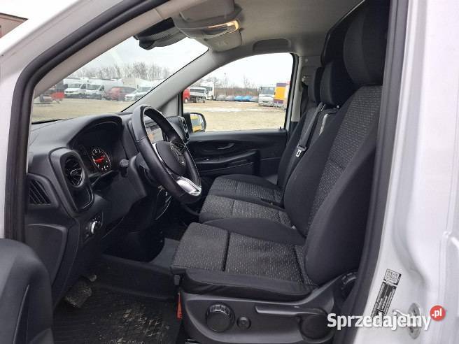 MERCEDESBENZ VITO 2024 195000 ccm 136 Warszawa