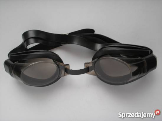 Nowe czarne okulary do pływania