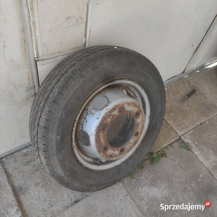 Sprzedam opony zapasową do Volkswagena LT 55 Police