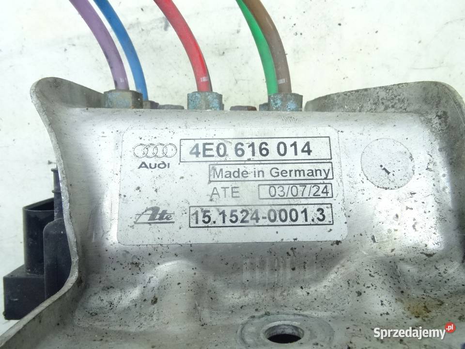 AUDI A8 D3 ROZDZIELACZ ZAWOR CIŚNIENIA osobowe Przemęt