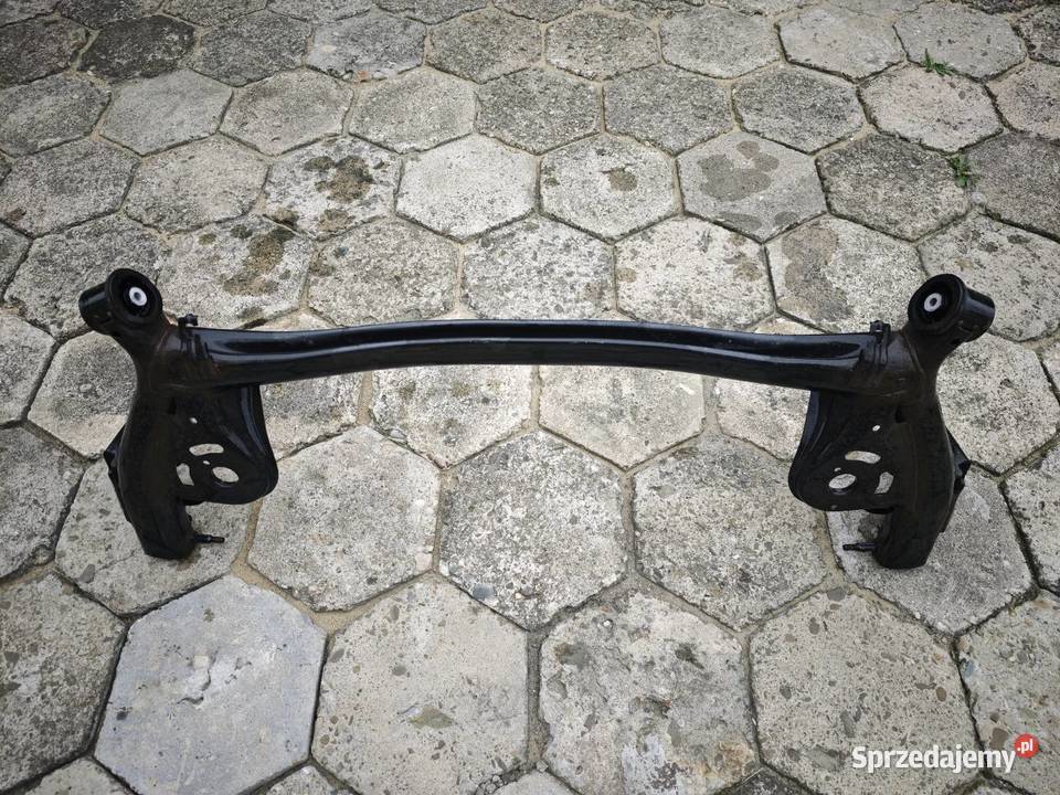 Belka tylnego zawieszenia tylna oś Suzuki Vitara Rok produkcji 2018 Belki zawieszenia