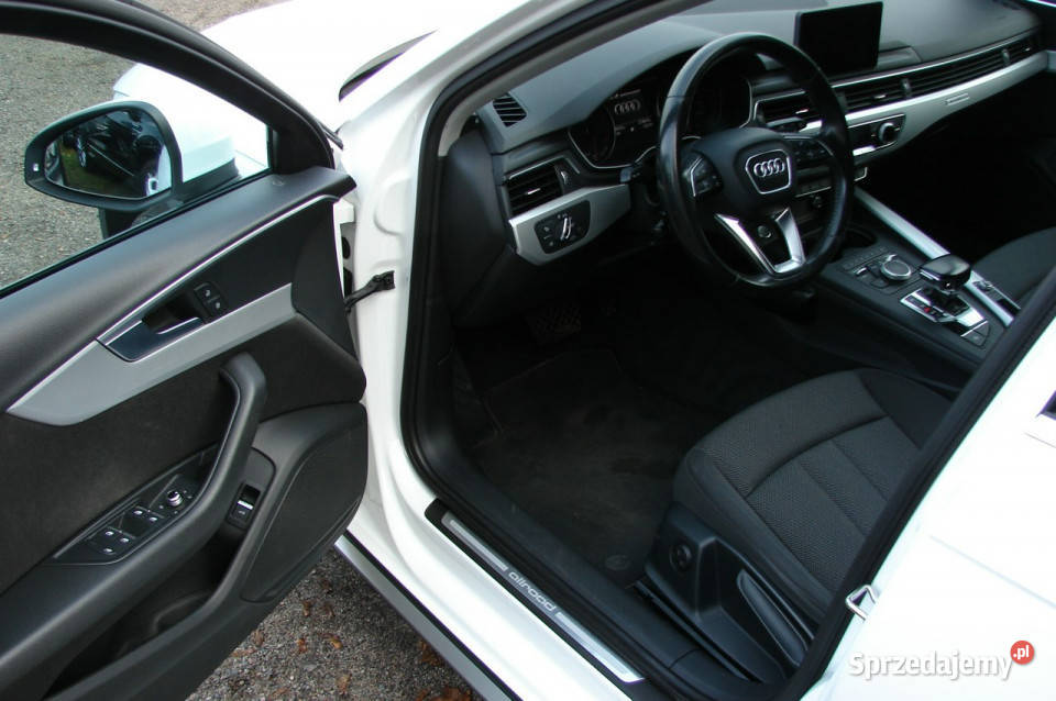 Audi A4 Allroad B9 2015 łopatki zmiany biegów