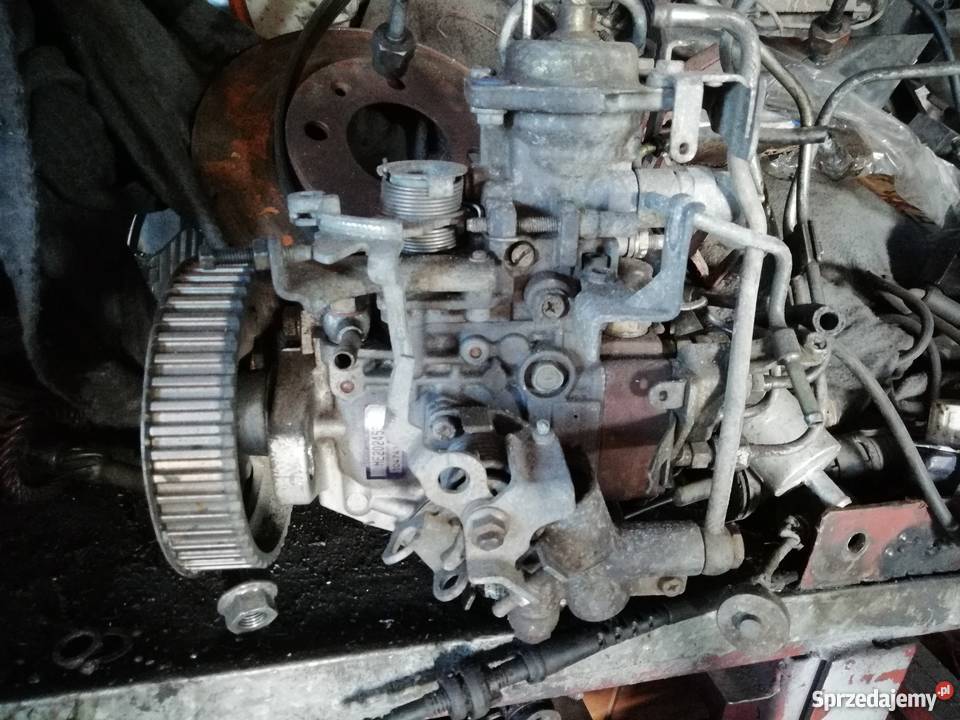Pompa paliwa Mitsubishi Pajero 25 TDI Bobowo sprzedam