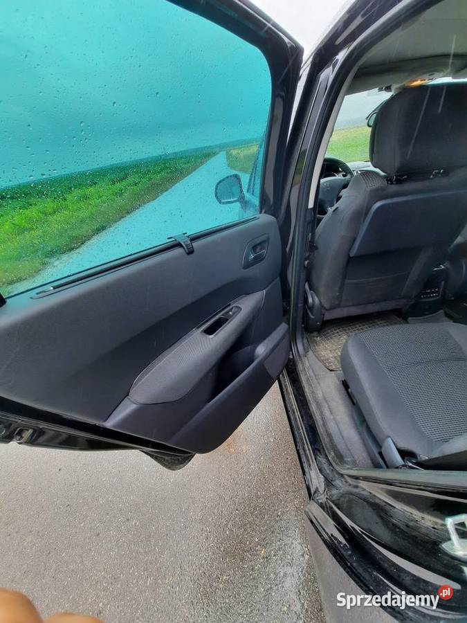 Peugeot 5008 czarny Moskorzew sprzedam