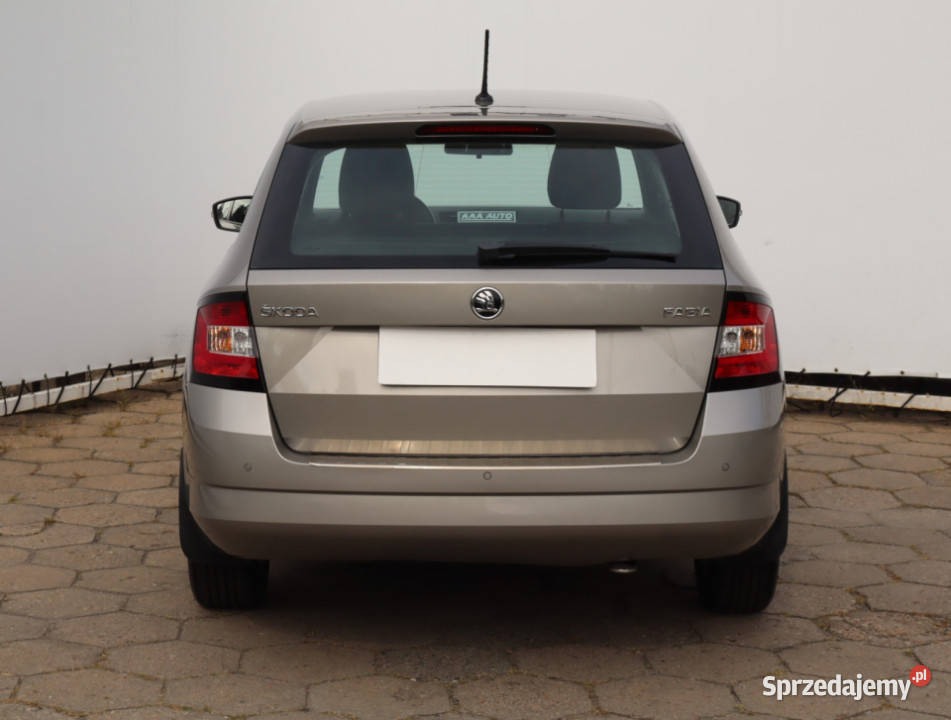 Skoda Fabia 12 TSI benzyna Fabia Łódź sprzedam