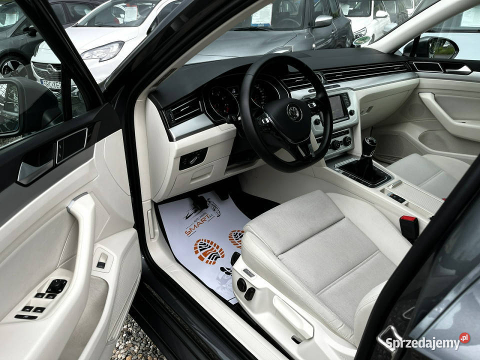 Volkswagen Passat 14 Benzyna Lift Navi elektryczne lusterka Passat Rydułtowy