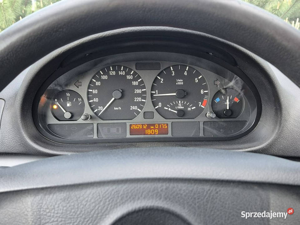 BMW 318 318i manual lift doinwestowana kombi 1995cm3 mazowieckie Warszawa