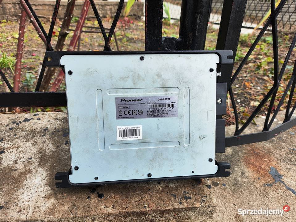 Wzmacniacz samochodowy 2 kanałowy Pioneer Wzmacniacze