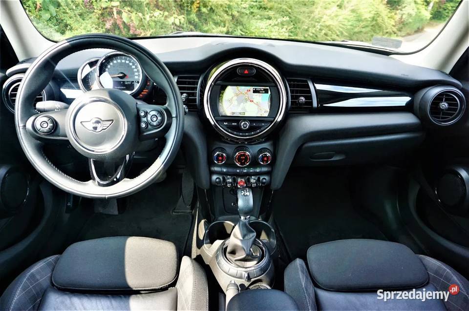 MINI Cooper Mini Cooper 15 136 71 000 automatyczna