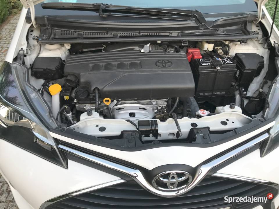 Toyota YARIS SPRINT 99 poj 1329 kamera cofania Konin