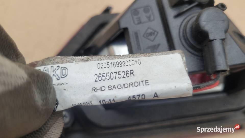 RENAULT CLIO 4 IV LAMPA PRAWY TYŁ W KLAPĘ UK Lampy tylne Ruda Śląska