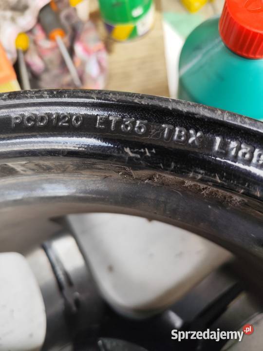 Felgi Momo sport 17 et 35 5x120 Ryki