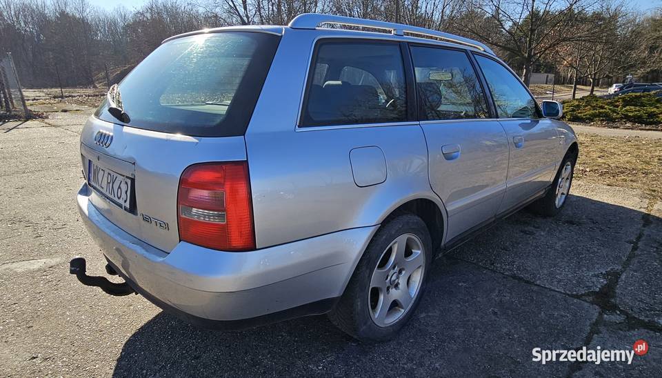 Audi A4 B5 polift 19 TDI 90 2000r 1900cm3 Majdan Ostrowski