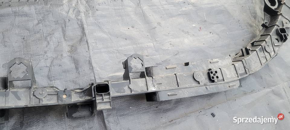 MERCEDES W247 WZMOCNIENIE PAS PRZEDNI