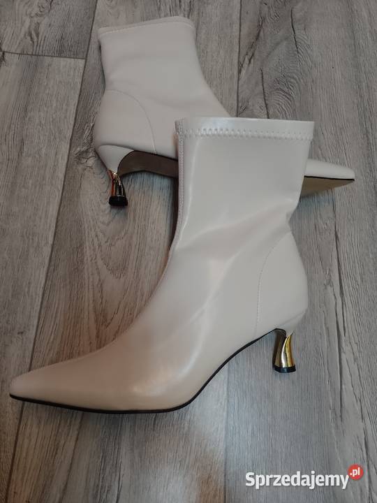 40 Ekskluzywne kremowe botki wieczorowe ze 25.5cm Kraków sprzedam