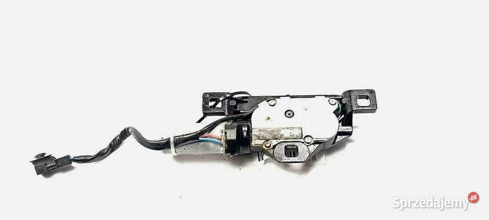 DOCIĄG KLAPY BMW E61