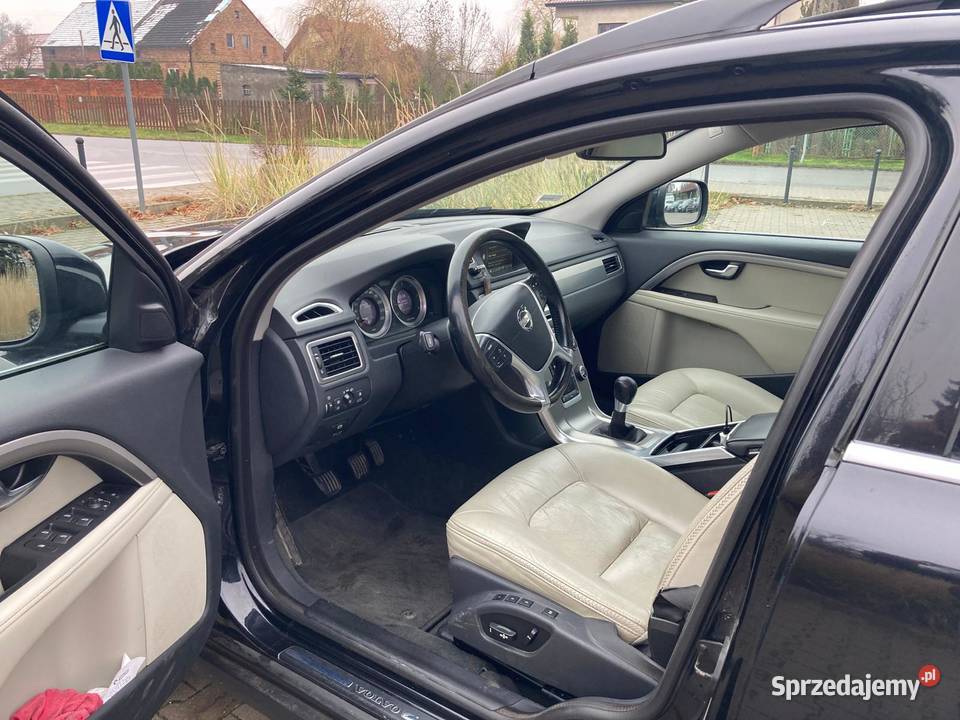 Volvo XC 70 Summum szyberdach skóra TV Wrocław