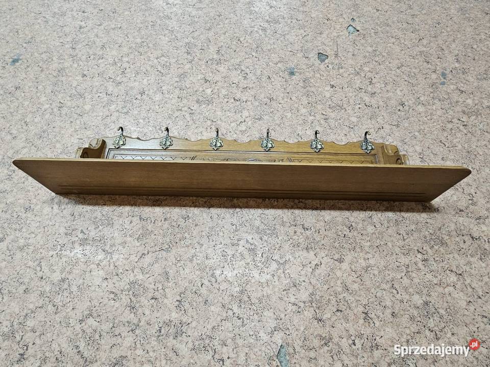 Stylowy wieszak ścienny półka Półki sprzedam