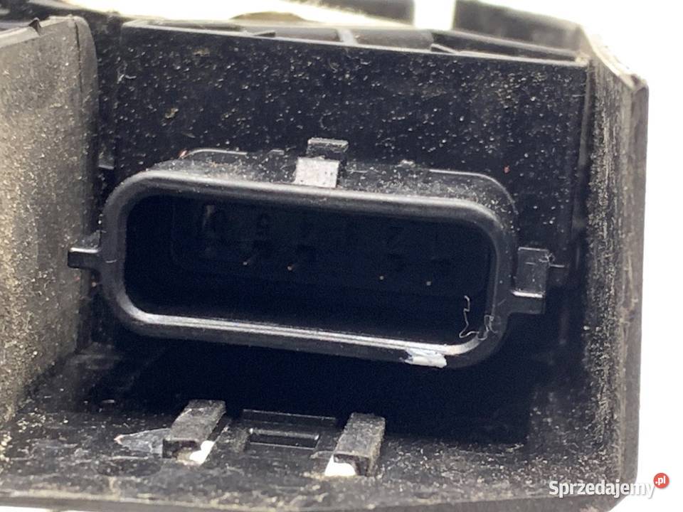 ZAMEK DRZWI LEWY TYŁ RENAULT MEGANE IV Kombi