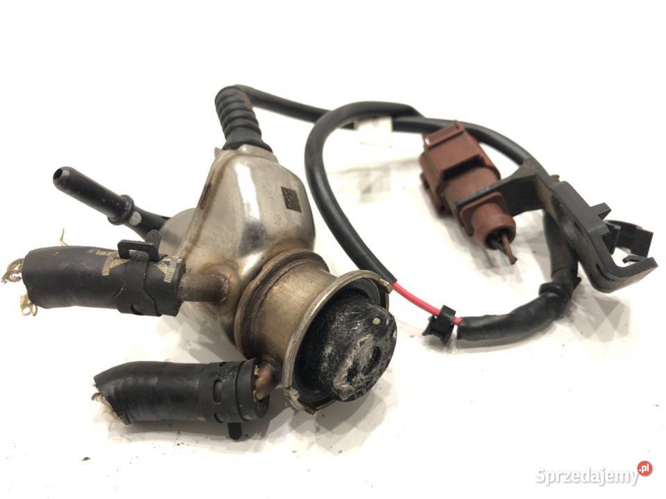 WTRYSKIWACZ SCR SKODA OCTAVIA III 04L131113P 16