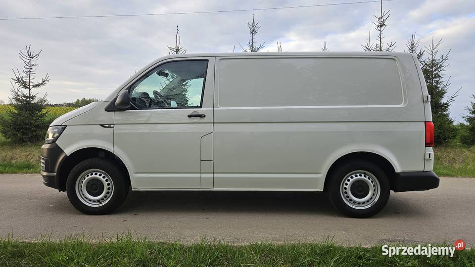Volkswagen Transporter 20 TDI 140 DSG NAVI Rok produkcji 2016 małopolskie Szarów