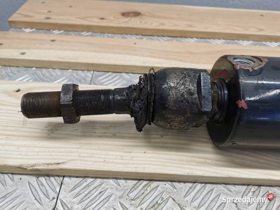 Siłownik wspomagania Holland LM 5080 Spicer Pozostałe Rolnictwo Wilkowo