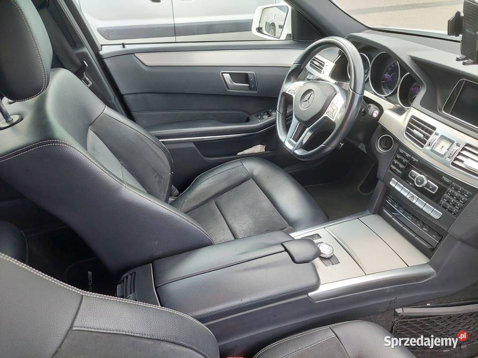 MercedesBenz E300 4MATIC z pakietem AMG nieuszkodzony mazowieckie Warszawa