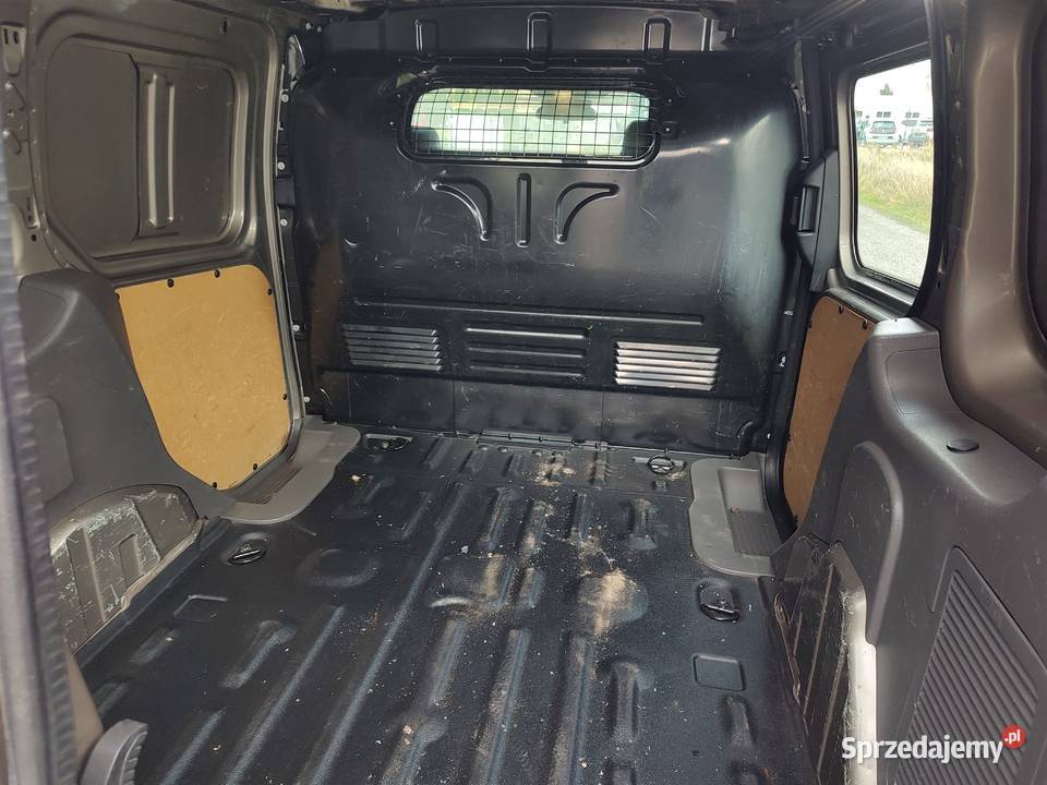 FORD TRANSIT CONNECT 131000 Leszno