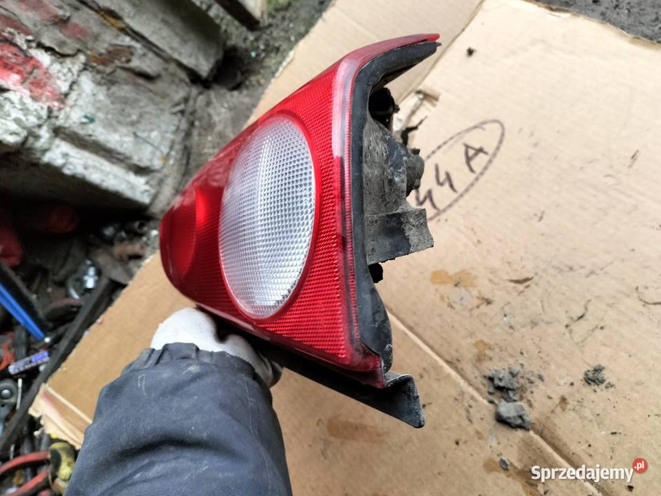 OPEL AGILA A LAMPA TYŁ TYLNA PRAWA sprzedam