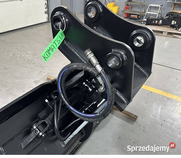 UŻYWANA ŁYŻKA SKARPOWA HYDRAULICZNIE UCHYLNA