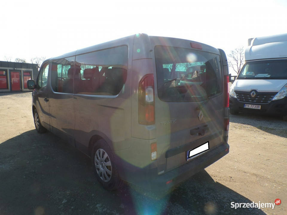 Renault Trafic trafic 9 osobowy passenger III manualna