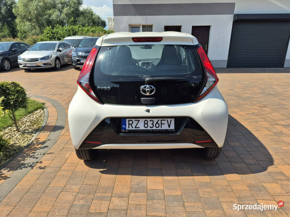 Toyota Aygo Bezwypadkowa z VAT 23 II 2014 benzyna podkarpackie Rzeszów
