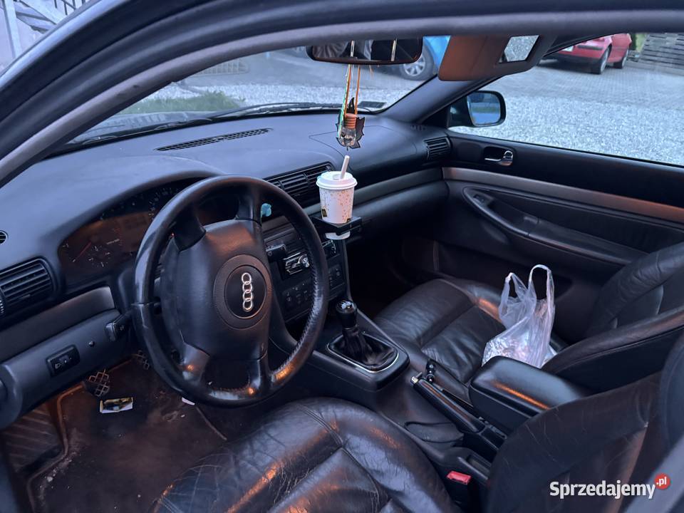 Audi a4 b5 19 tdi 110 nieuszkodzony Pstrążna