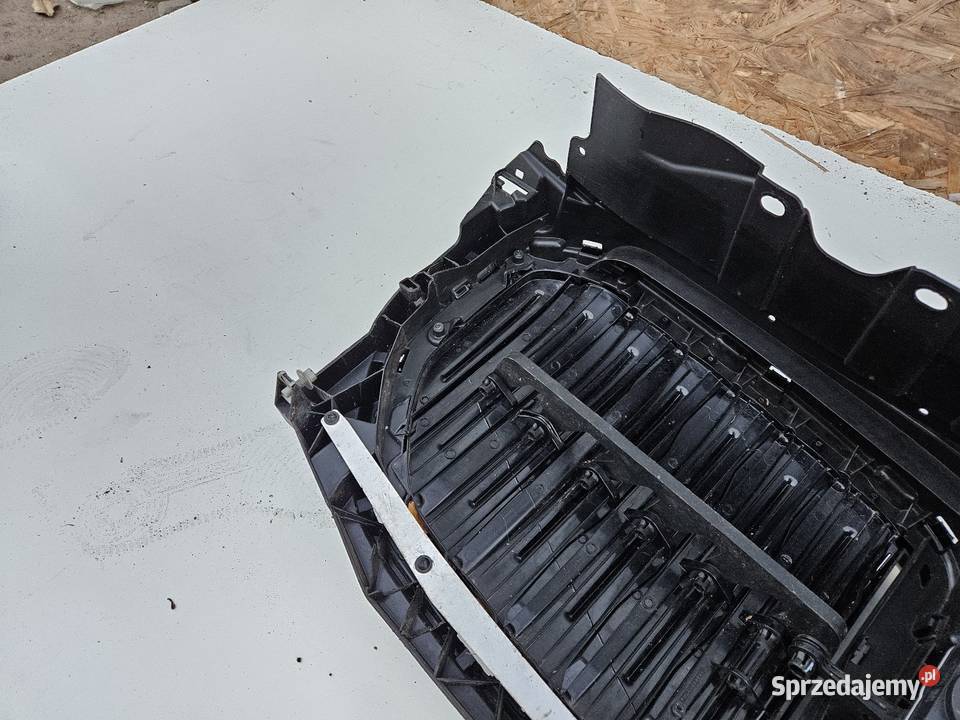 BMW X5 G05 GRILL ATRAPA ZDERZAKA PRZÓD ROLETA Międzychód
