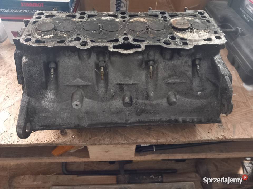 Blok silnika głowica 19 TDI awx Jordanów sprzedam