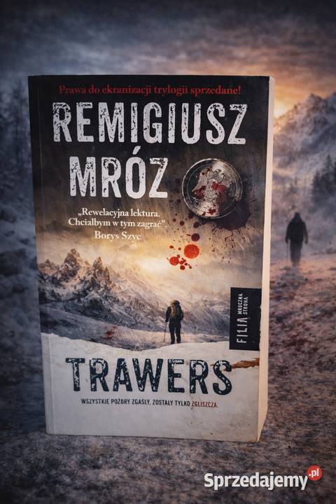 Trawers Remigiusz Mróz thriller sensacja Kamienna Góra