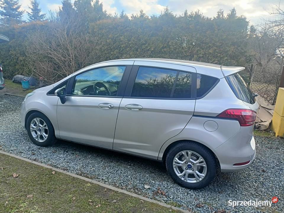 Ford B nawigacja grzane fotele parktronik 166000km Samochody dostawcze Łask sprzedam